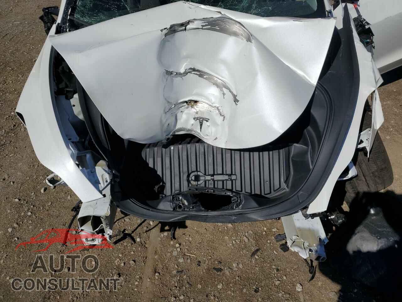 TESLA MODEL 3 2023 - 5YJ3E1EA0PF688681