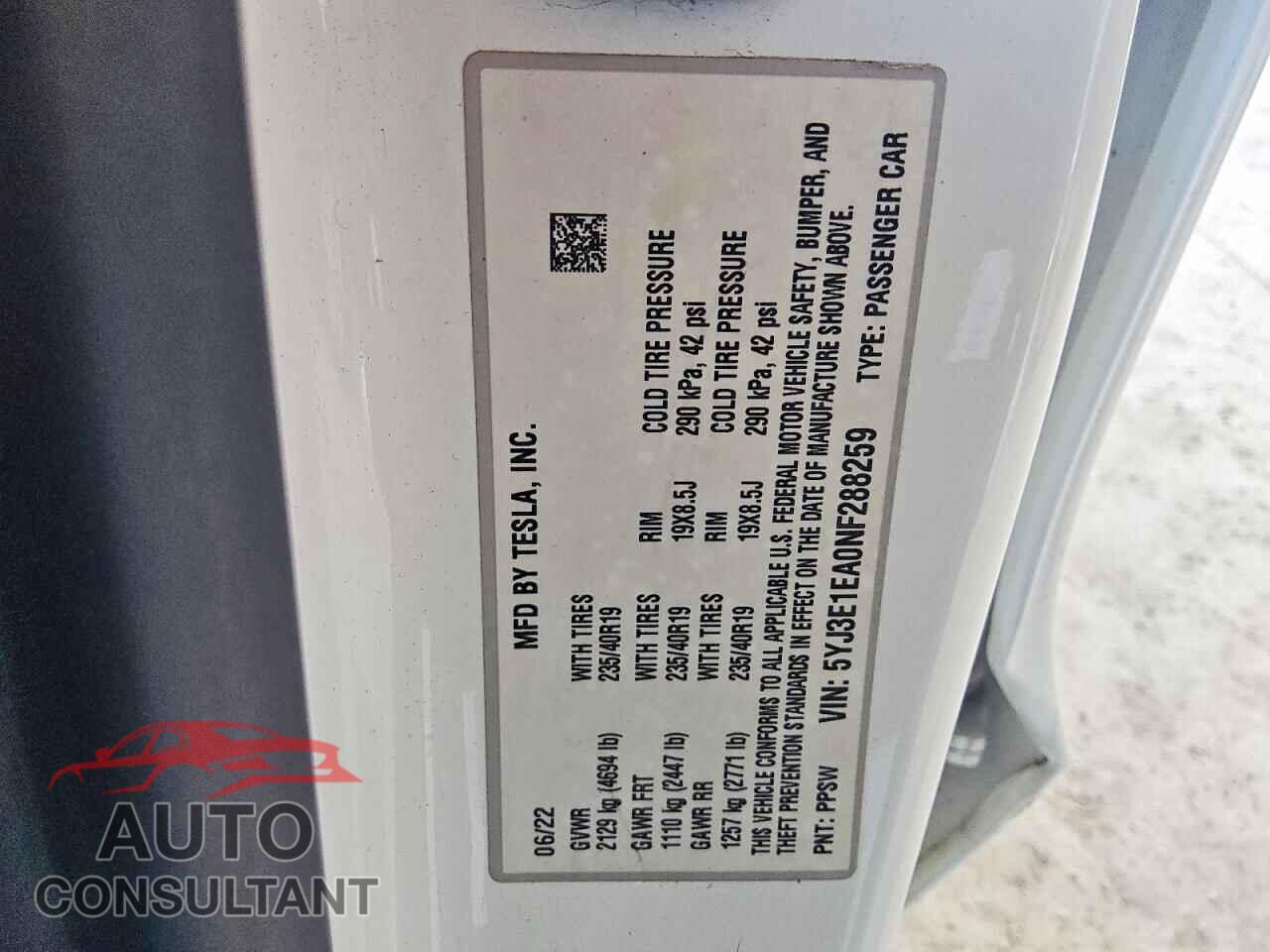 TESLA MODEL 3 2022 - 5YJ3E1EA0NF288259