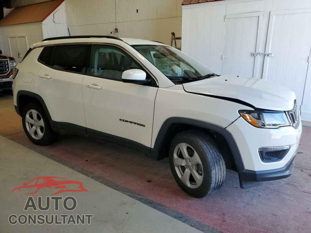 JEEP COMPASS 2018 - 3C4NJDBB0JT350001