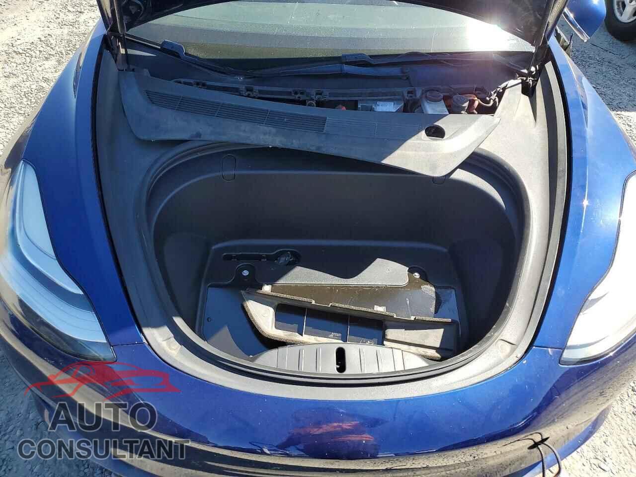 TESLA MODEL 3 2018 - 5YJ3E1EB5JF083989