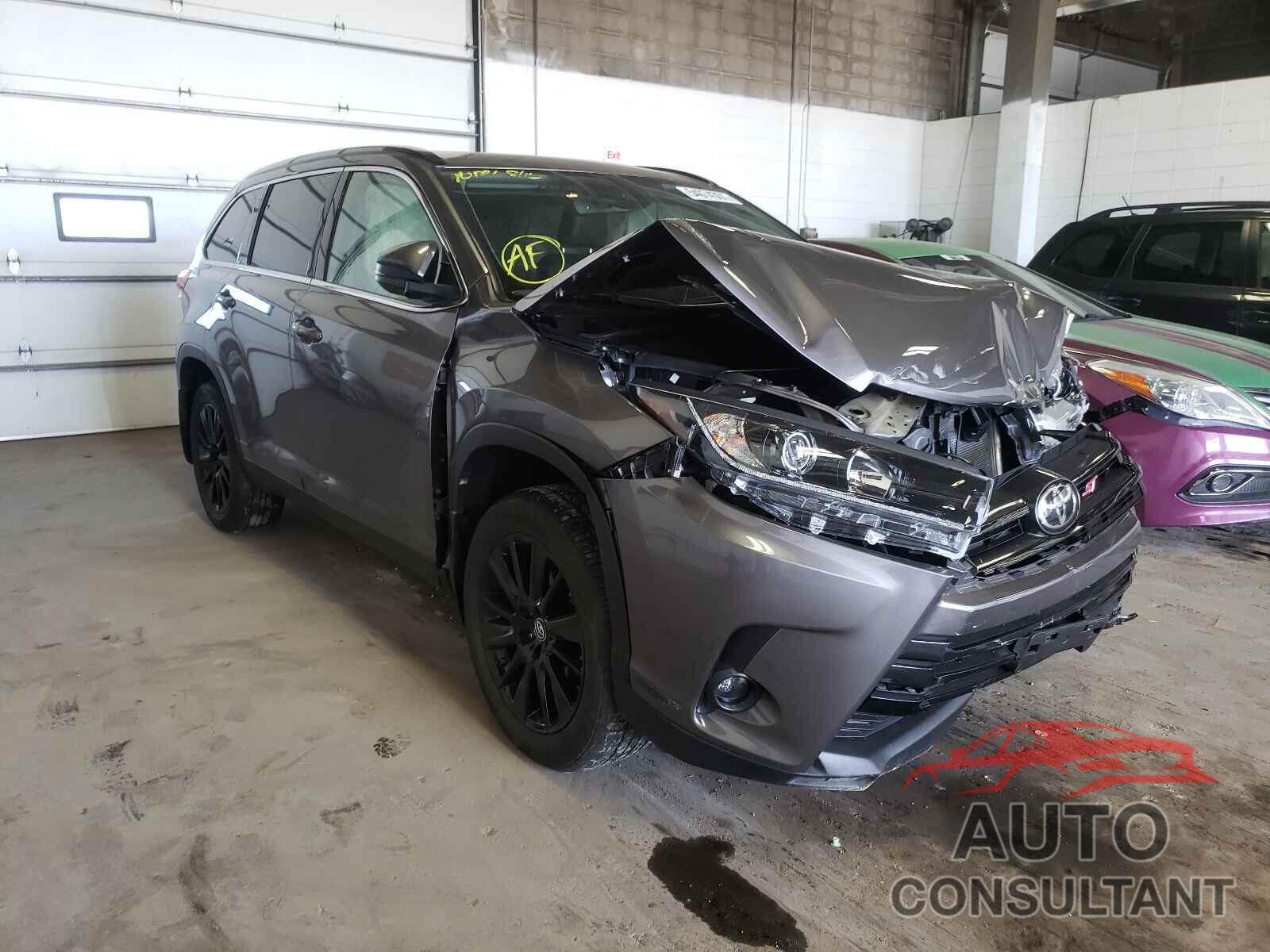 TOYOTA HIGHLANDER 2019 - 5TDJZRFH6KS608407
