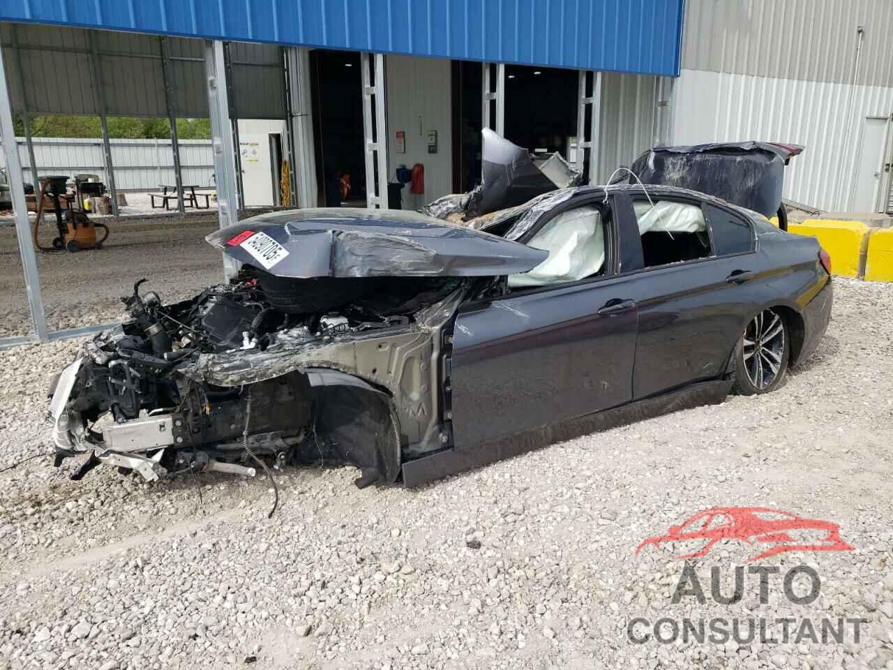BMW 3 SERIES 2018 - WBA8E5C54JA506786