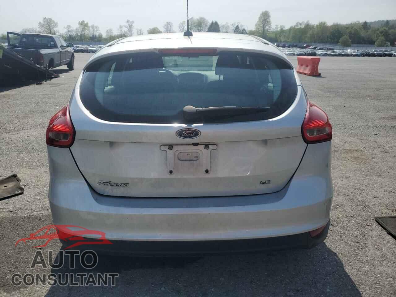 FORD FOCUS 2016 - 1FADP3K23GL287541