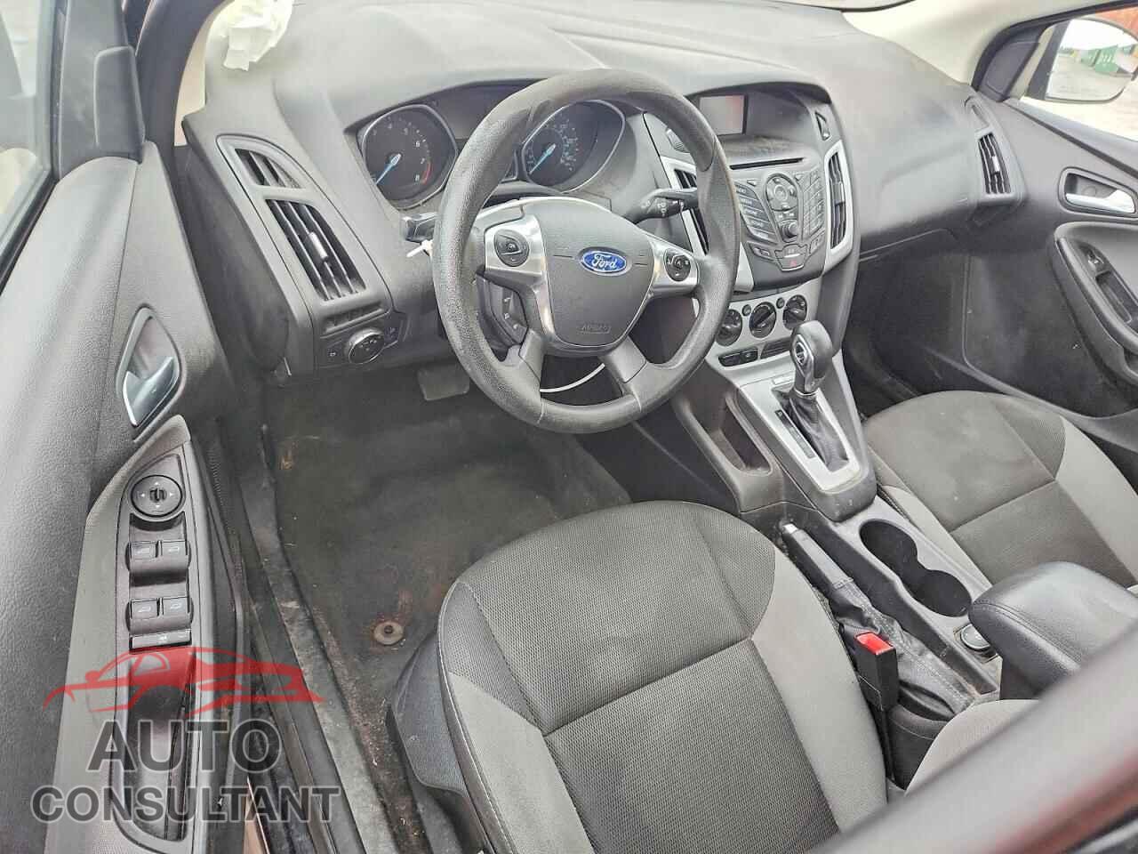 FORD FOCUS 2014 - 1FADP3F2XEL335866