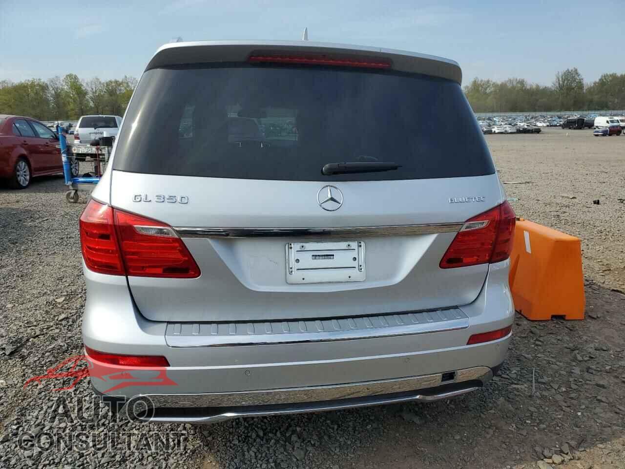 MERCEDES-BENZ GL-CLASS 2015 - 4JGDF2EE1FA511814