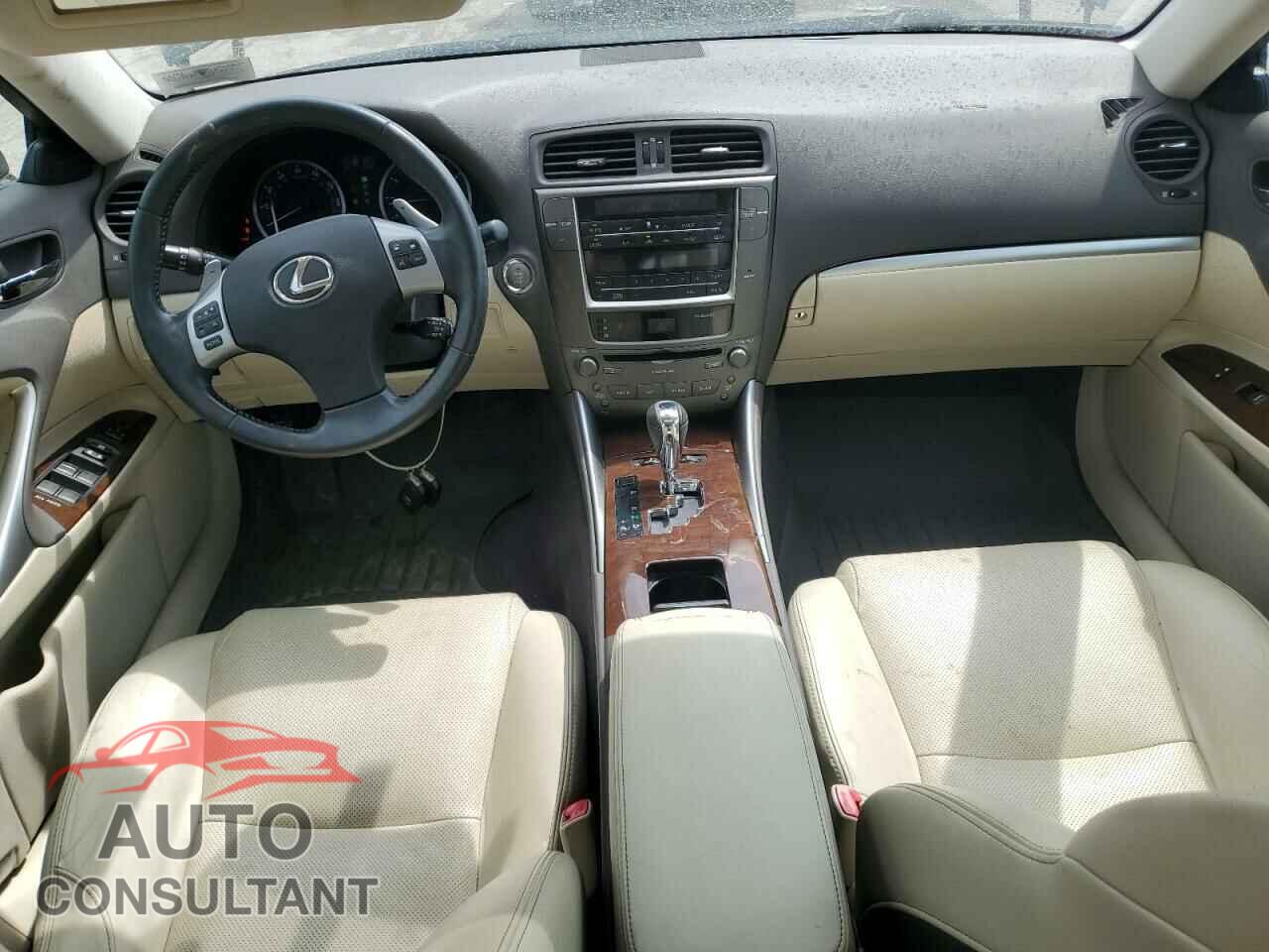 LEXUS IS 2012 - JTHCF5C25C5054390