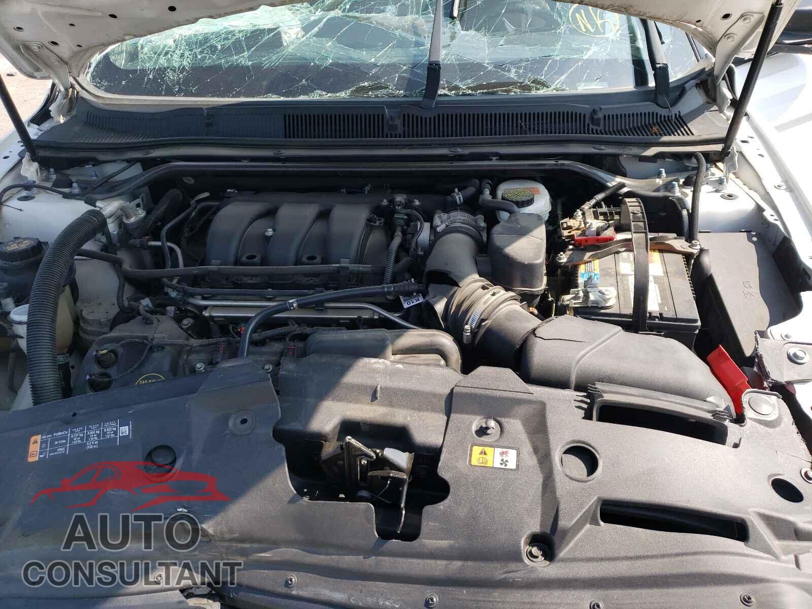 FORD TAURUS 2016 - 1FAHP2L84GG134674