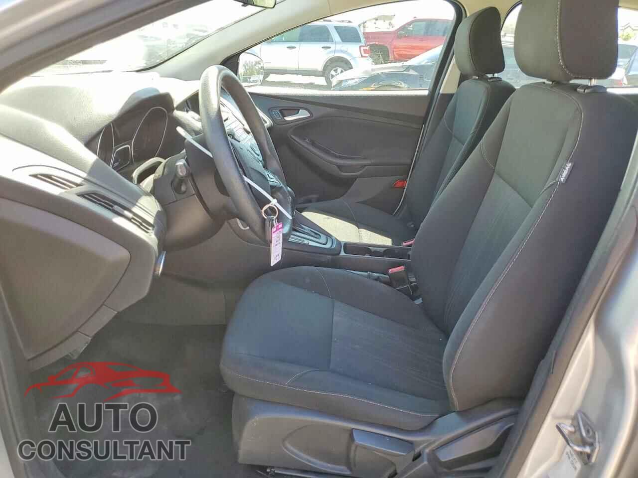 FORD FOCUS 2017 - 1FADP3F29HL215738