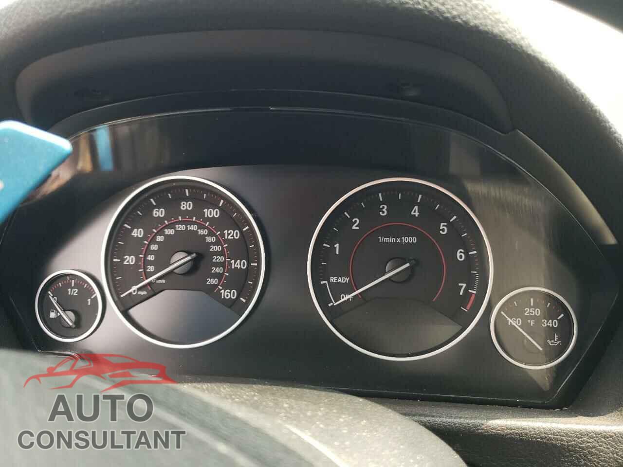 BMW 3 SERIES 2016 - WBA8E3G58GNT76219