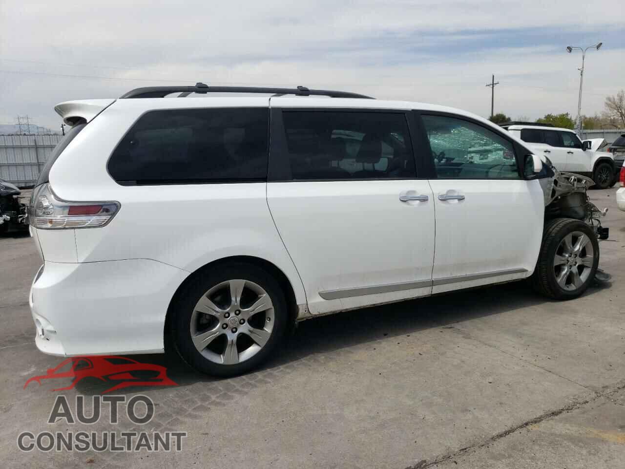 TOYOTA SIENNA 2013 - 5TDXK3DC8DS306607