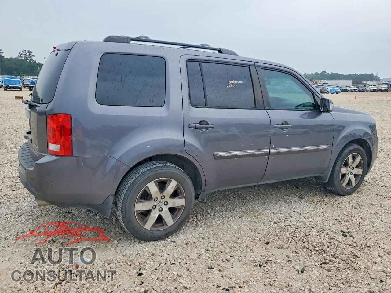 HONDA PILOT 2015 - 5FNYF3H94FB013513