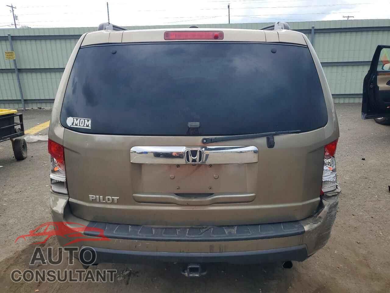HONDA PILOT 2011 - 5FNYF3H56BB045595