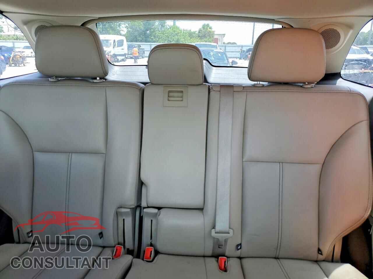 FORD EDGE 2011 - 2FMDK3KC4BBB23656