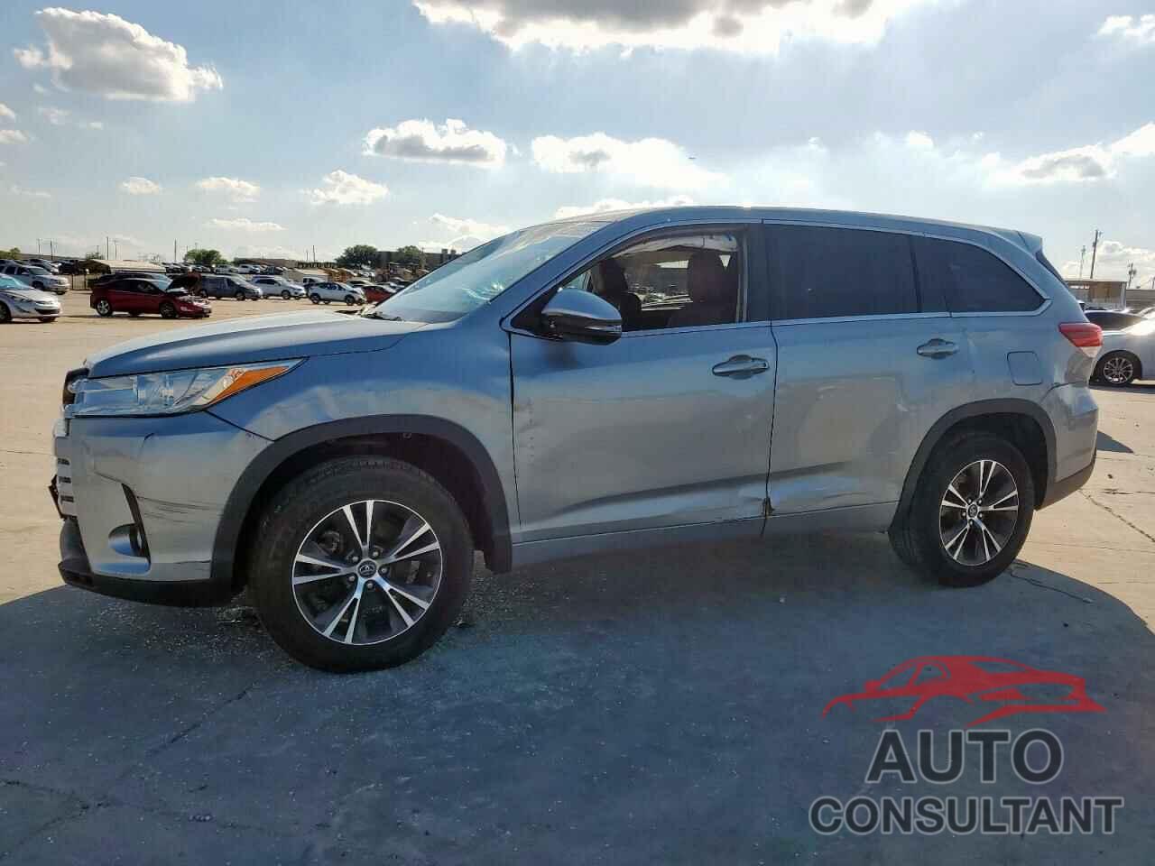 TOYOTA HIGHLANDER 2018 - 5TDZZRFH2JS242057