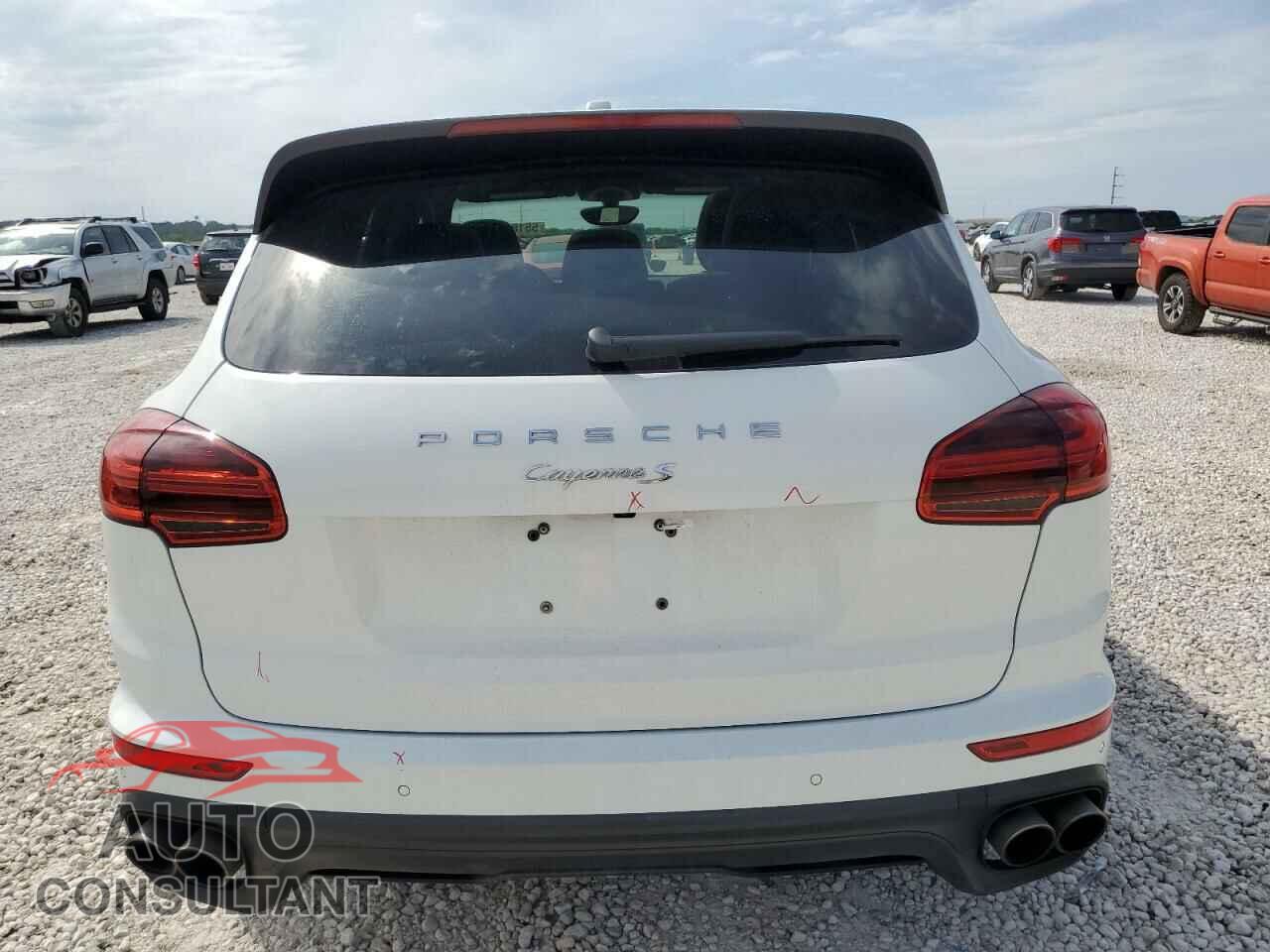 PORSCHE CAYENNE 2016 - WP1AB2A23GLA95512
