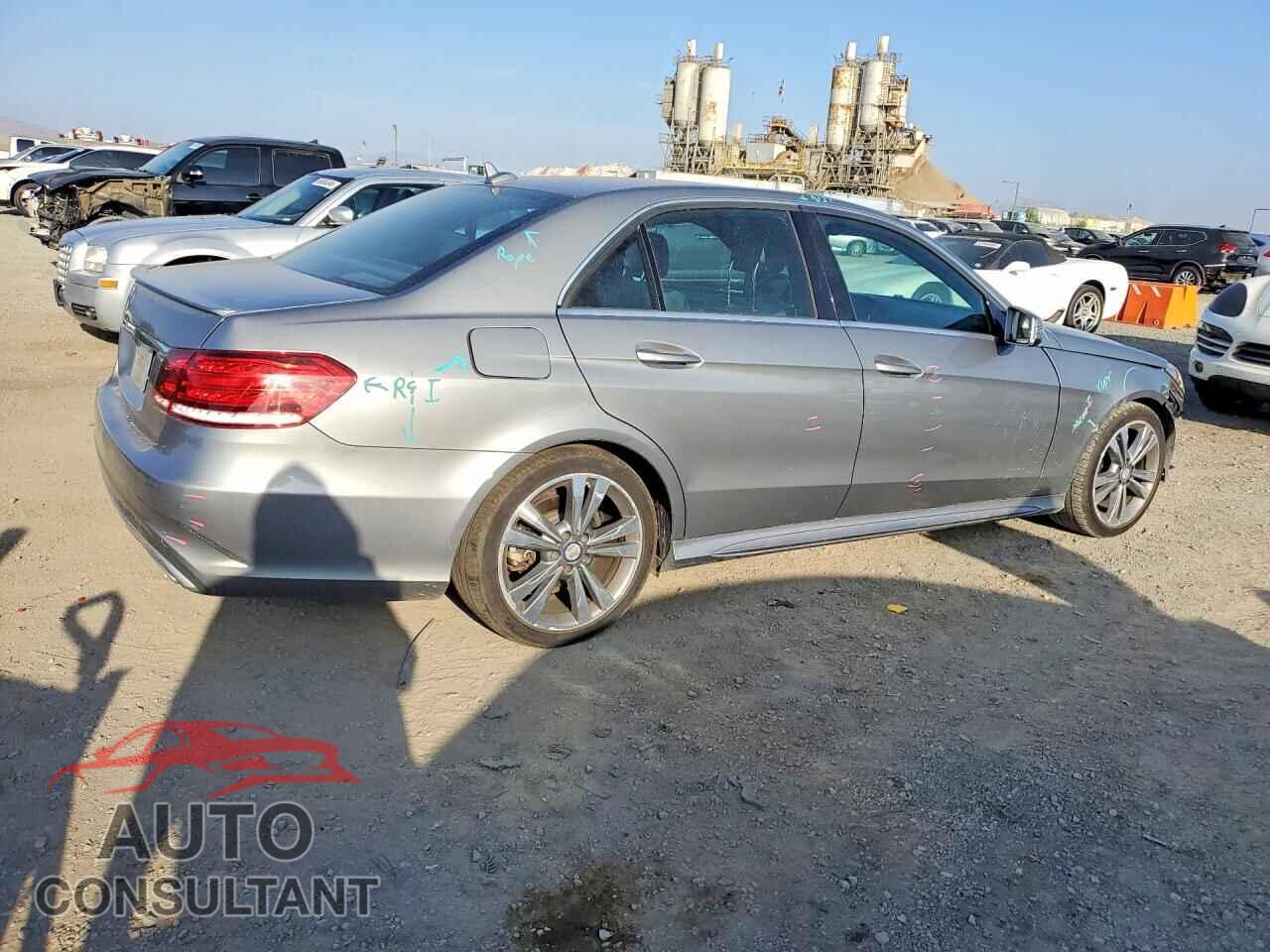 MERCEDES-BENZ E-CLASS 2015 - WDDHF5KB8FB090143