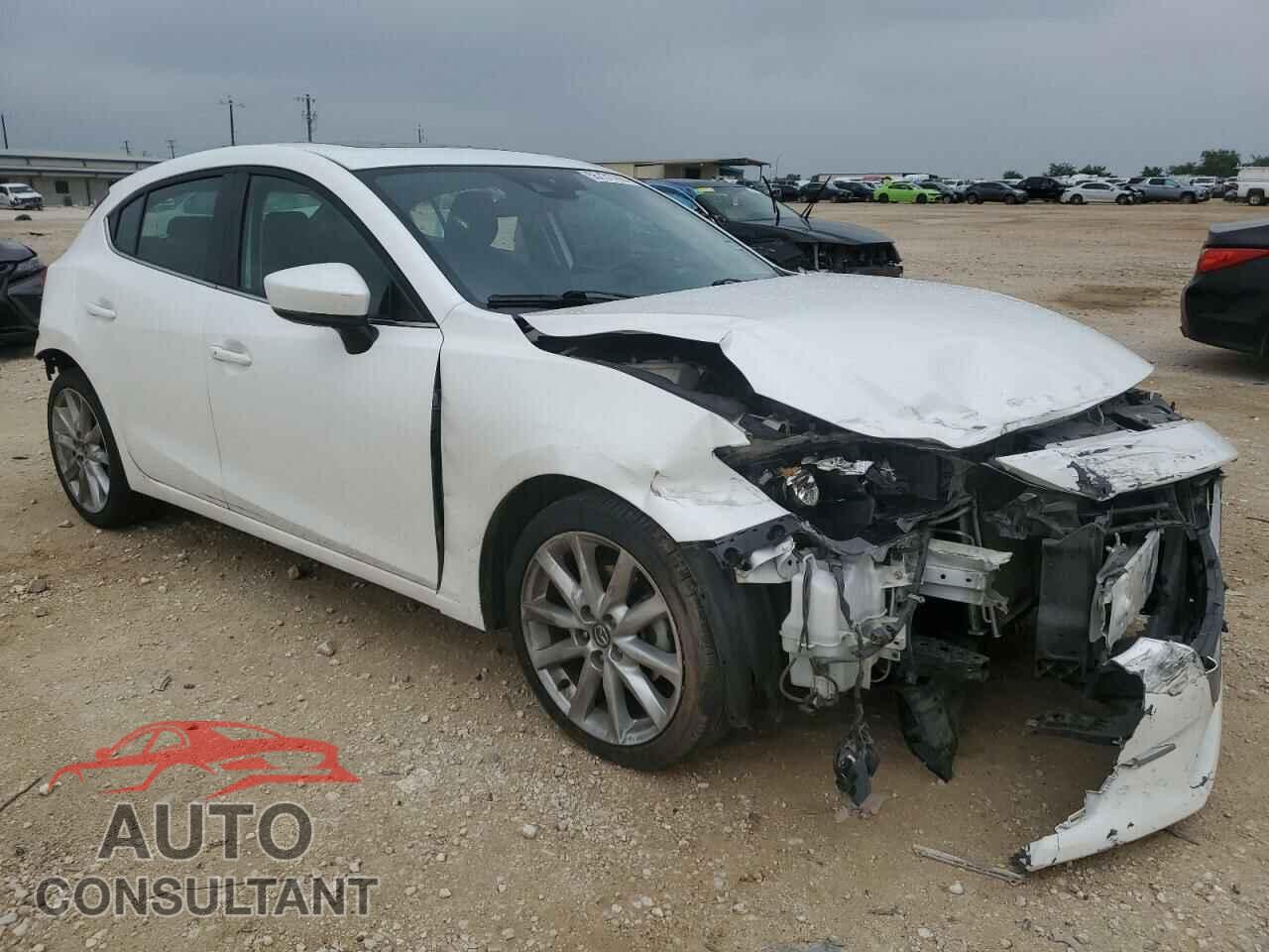 MAZDA 3 2017 - 3MZBN1M39HM150747