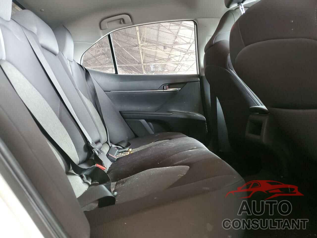 TOYOTA CAMRY 2021 - 4T1C11AK4MU446095
