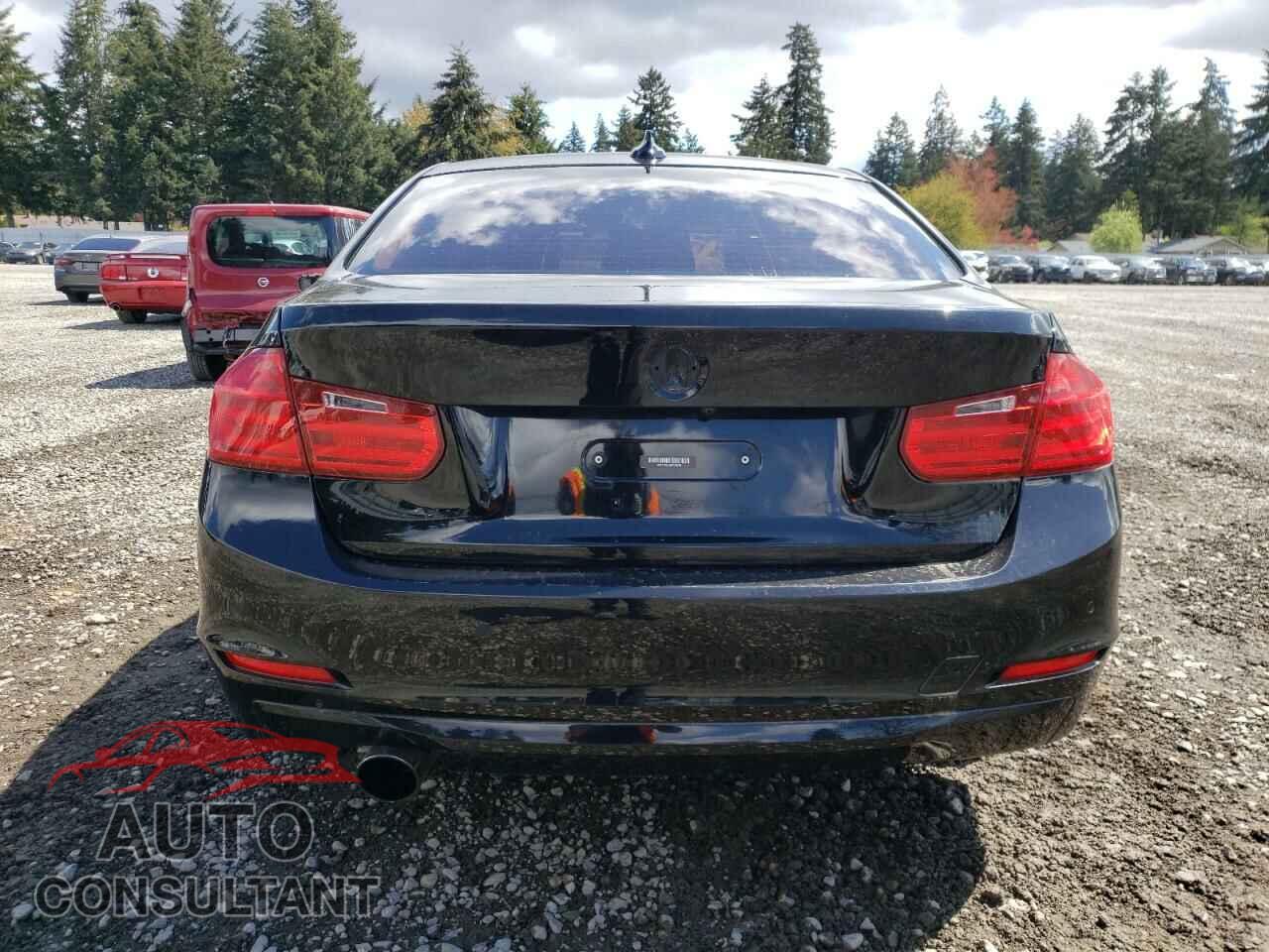 BMW 3 SERIES 2013 - WBA3C1C59DF440610