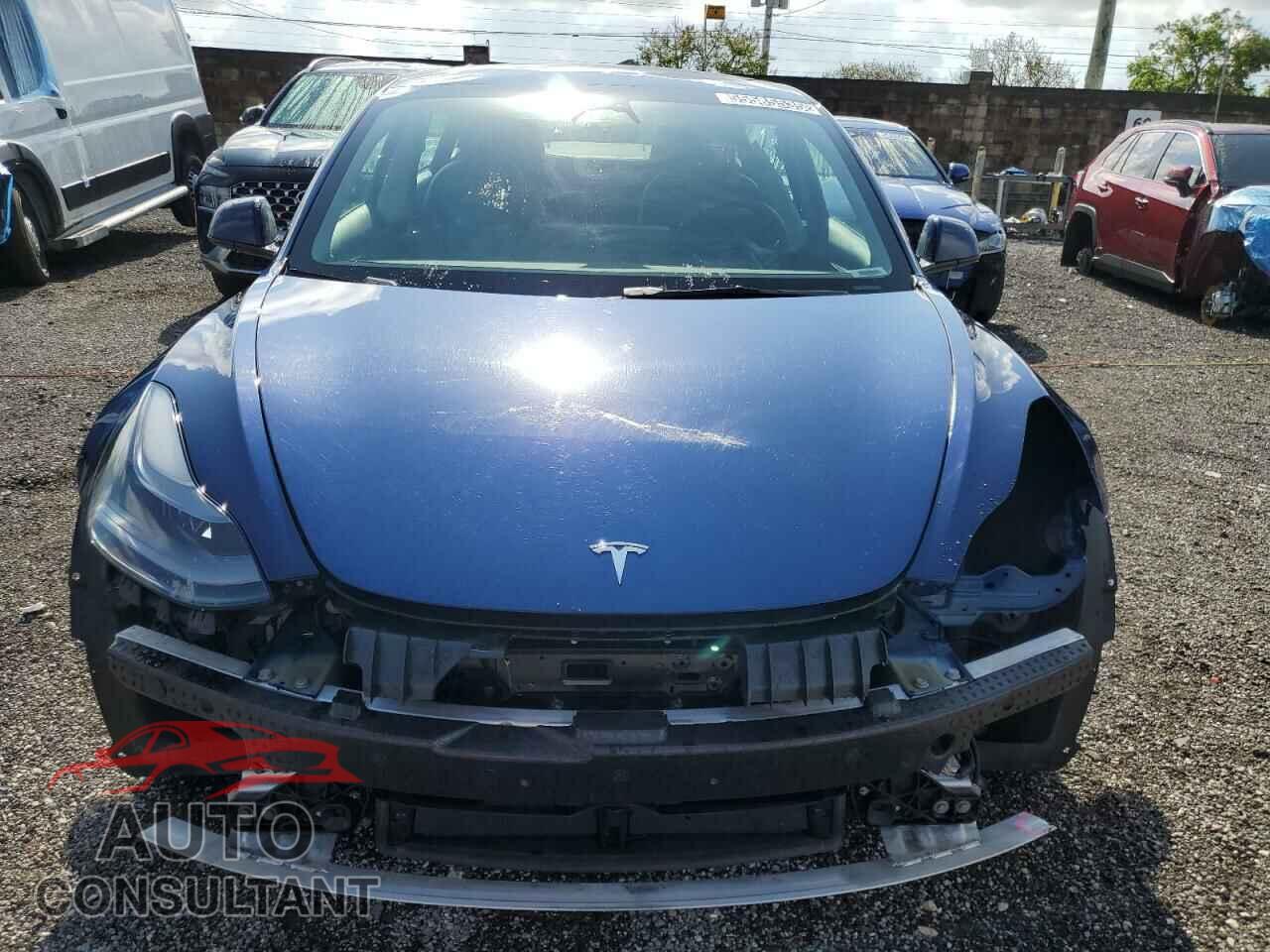 TESLA MODEL 3 2022 - 5YJ3E1EA8NF285545
