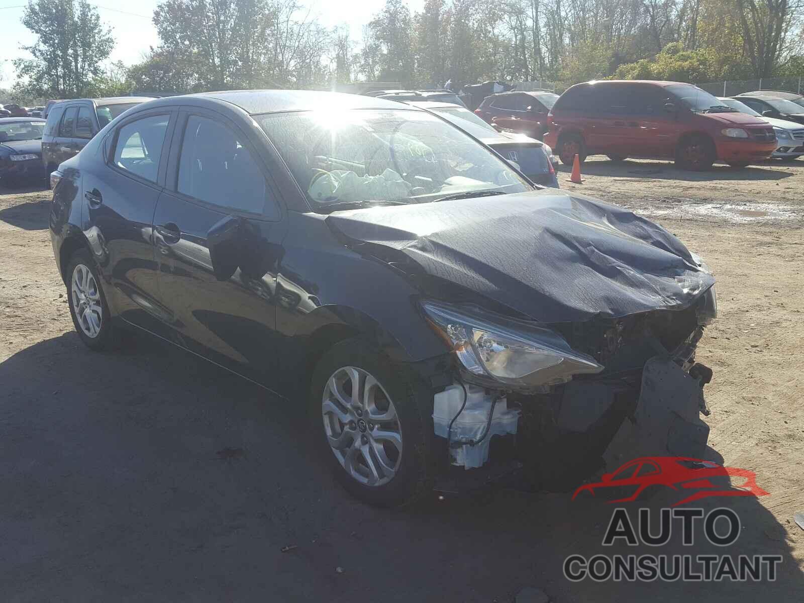 TOYOTA YARIS 2017 - 3MYDLBYV8HY154849