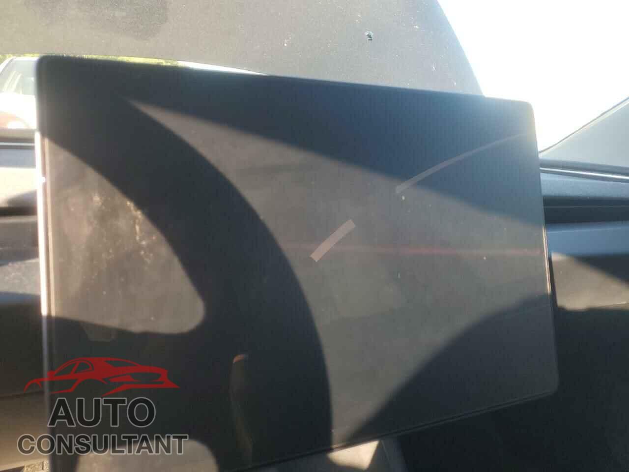 TESLA MODEL 3 2024 - 5YJ3E1EA9RF763168