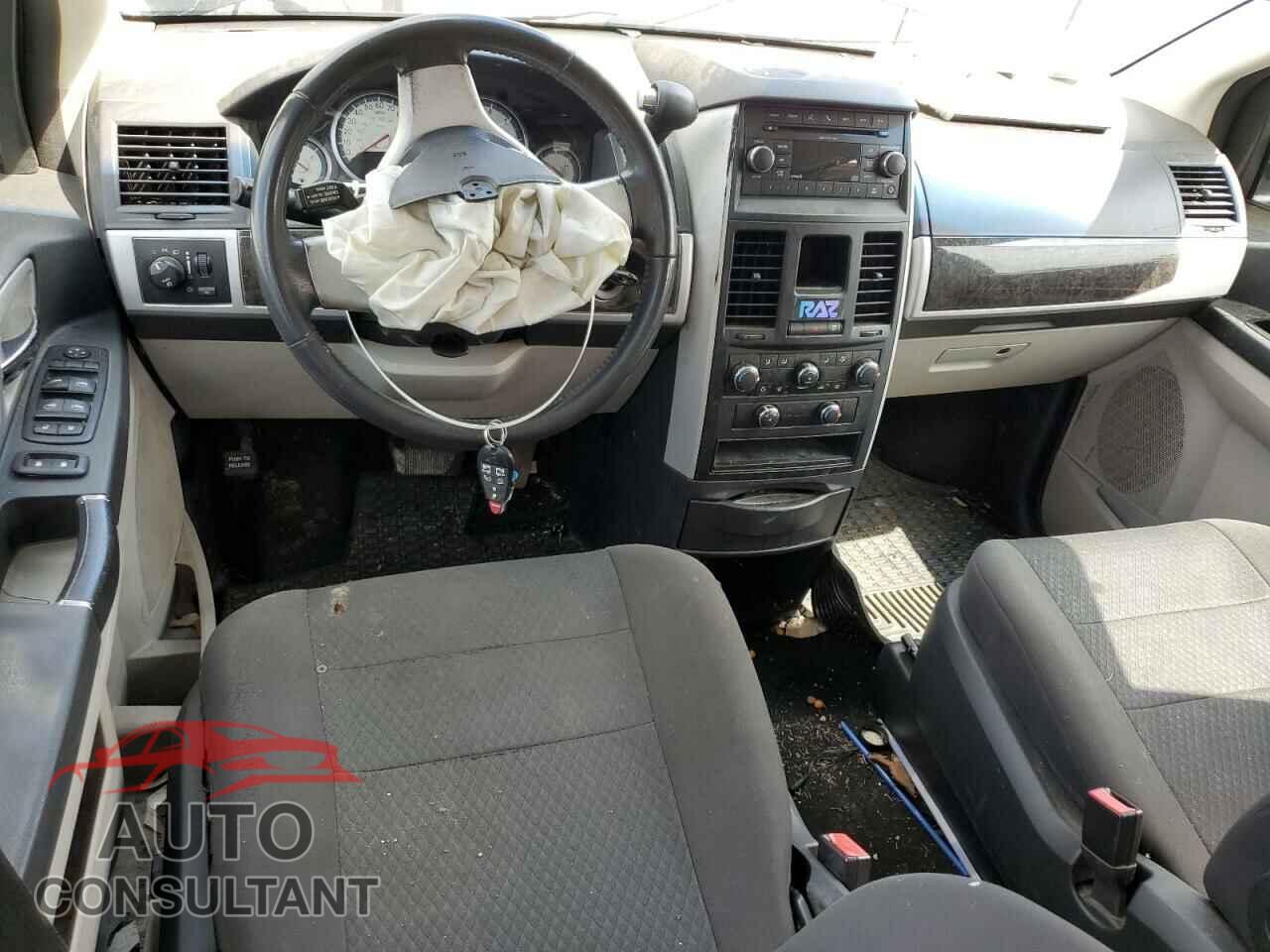 DODGE CARAVAN 2010 - 2D4RN5D17AR417263