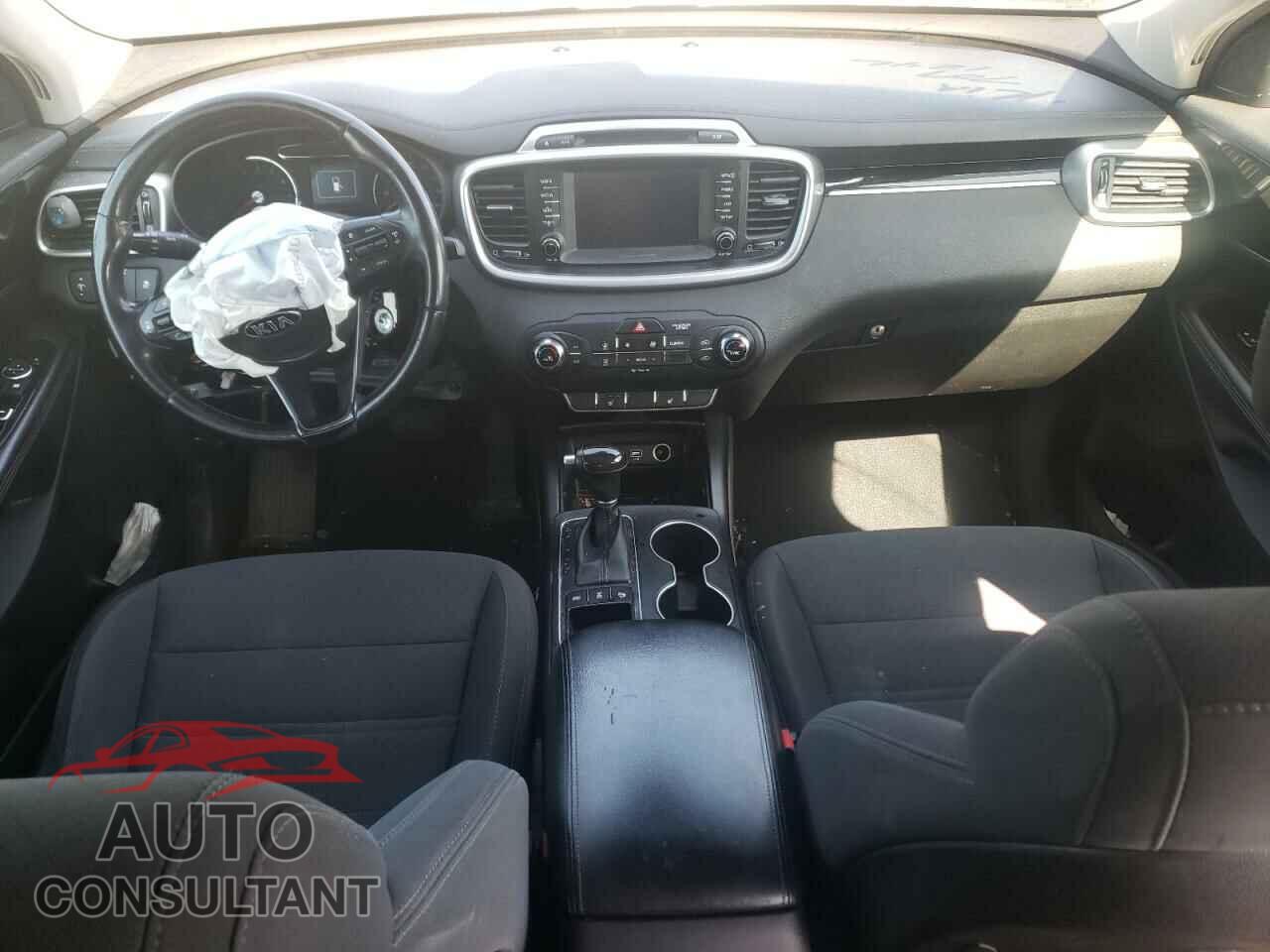 KIA SORENTO 2017 - 5XYPGDA36HG324151