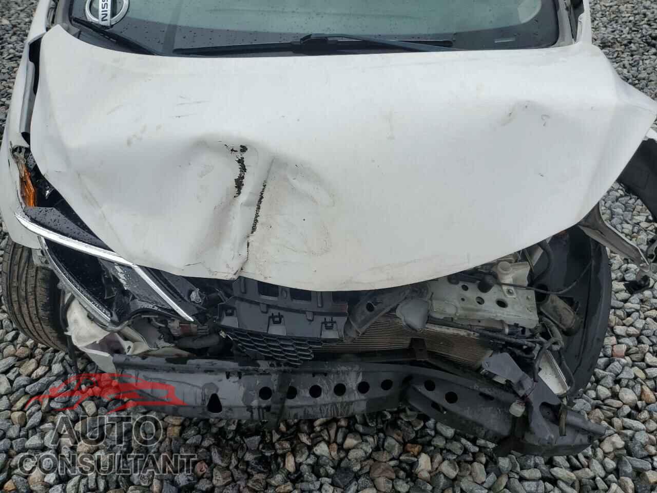 NISSAN VERSA 2017 - 3N1CE2CP5HL355721
