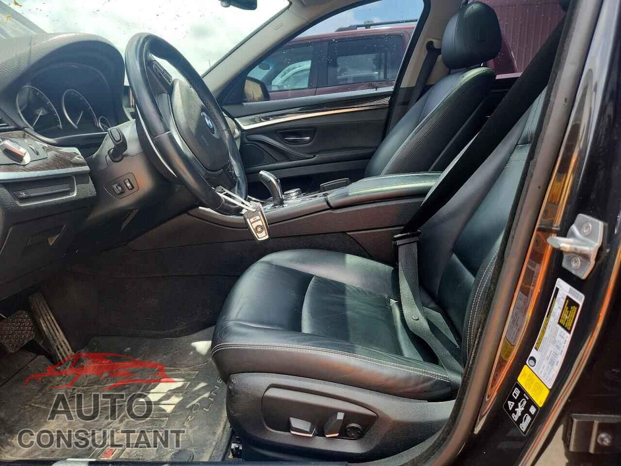 BMW 5 SERIES 2016 - WBA5B3C50GG256257