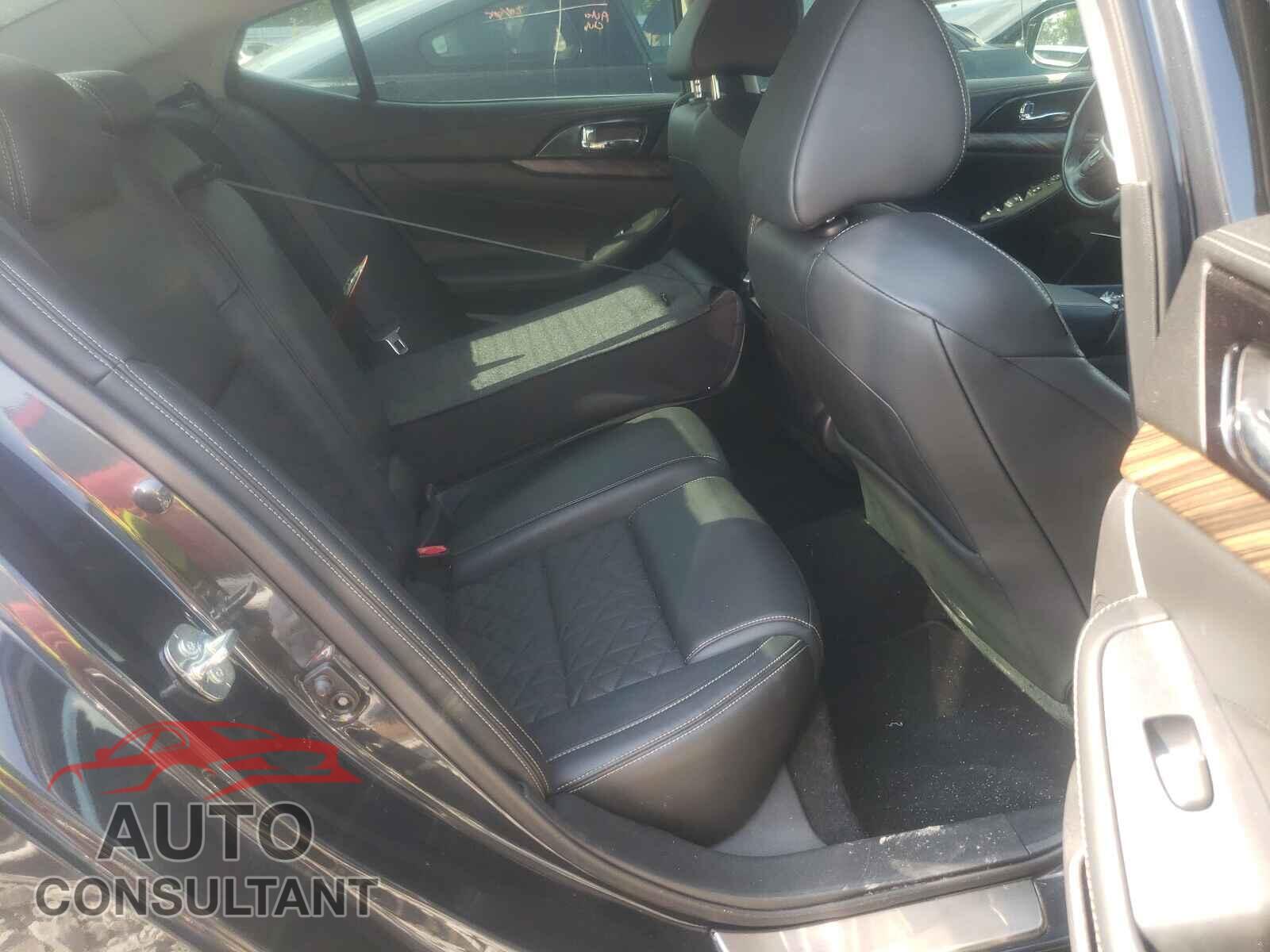 NISSAN MAXIMA 2017 - 1N4AA6APXHC426357