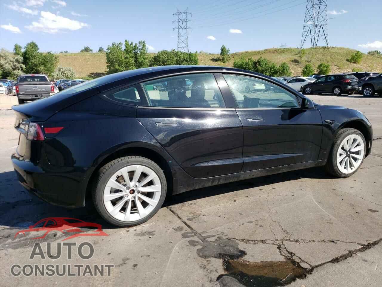 TESLA MODEL 3 2022 - 5YJ3E1EB8NF304894