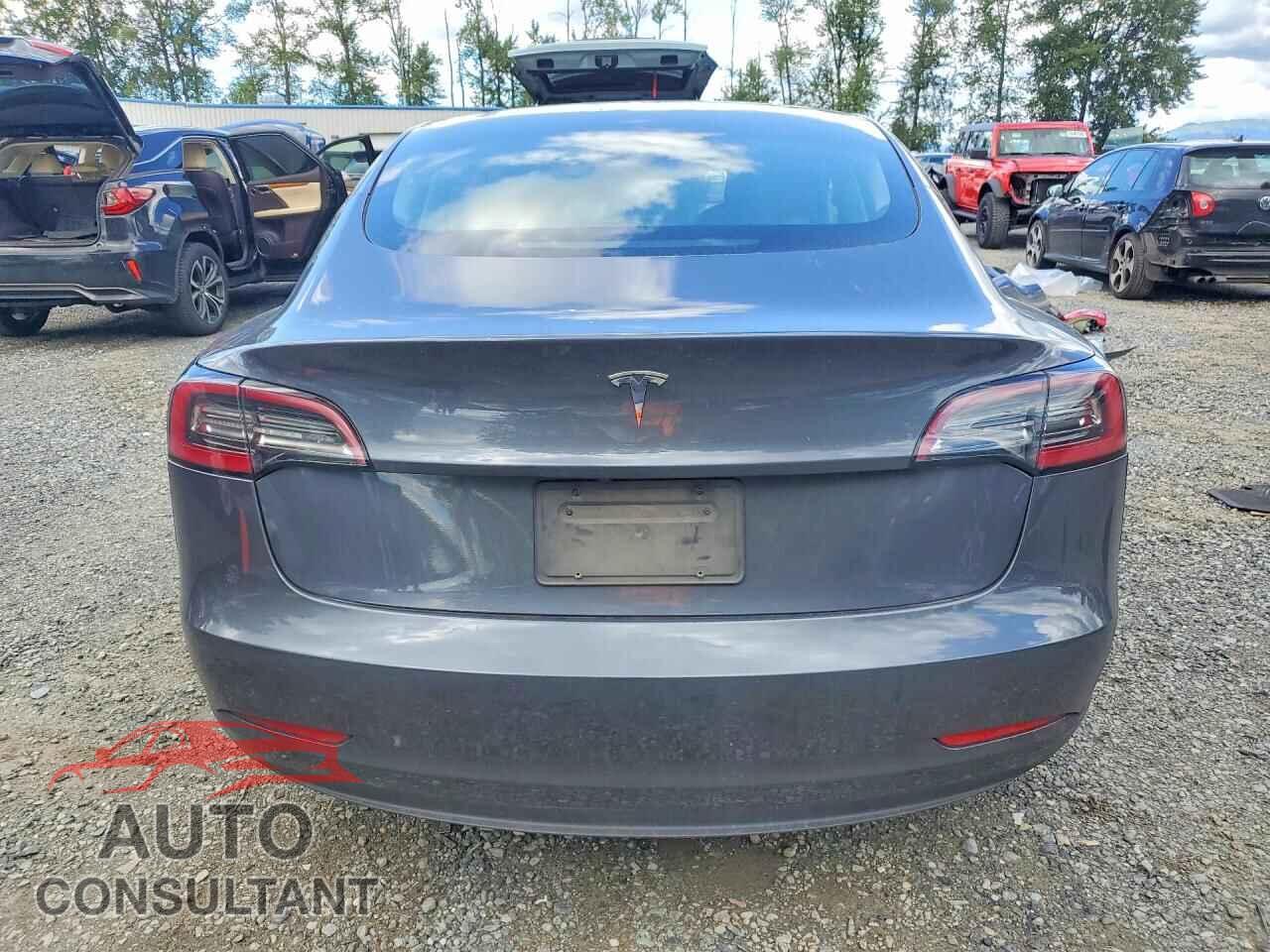 TESLA MODEL 3 2023 - 5YJ3E1EA3PF455779