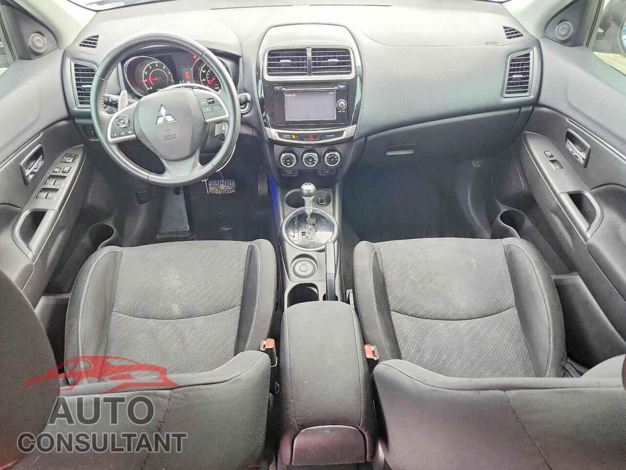 MITSUBISHI OUTLANDER 2015 - 4A4AR4AU5FE013320