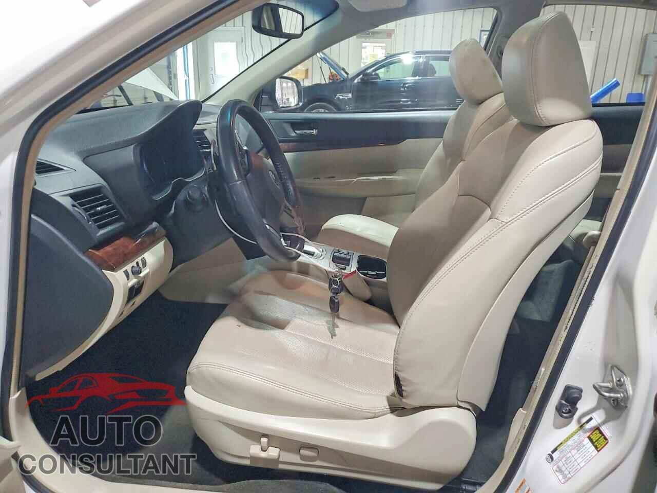 SUBARU LEGACY 2014 - 4S3BMBL68E3015845