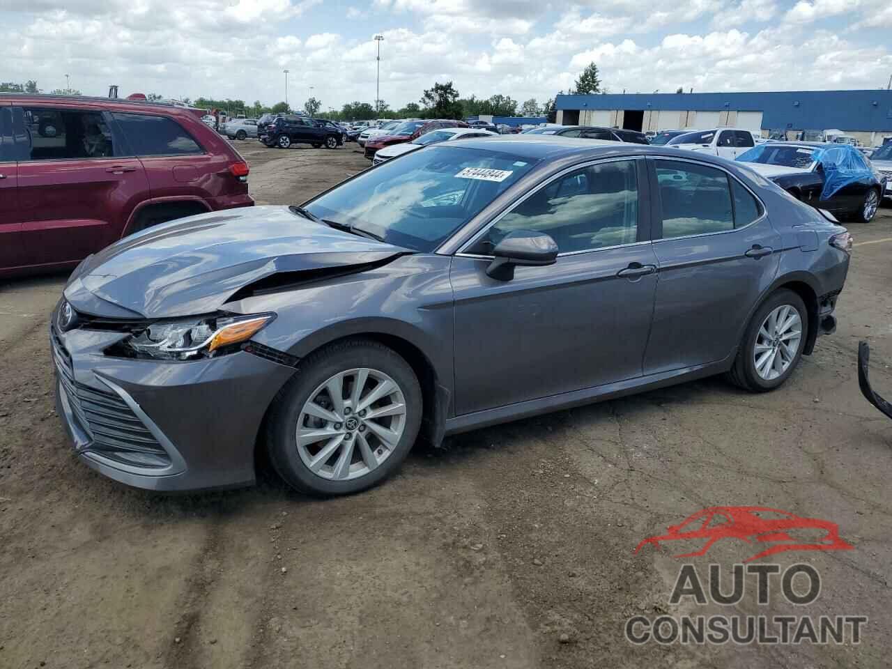 TOYOTA CAMRY 2022 - 4T1C11AK4NU074503