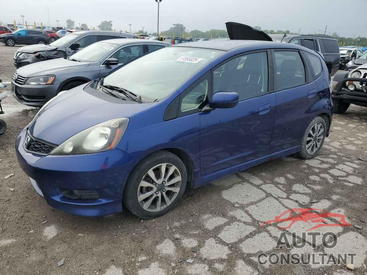 HONDA FIT 2013 - JHMGE8H52DC033471