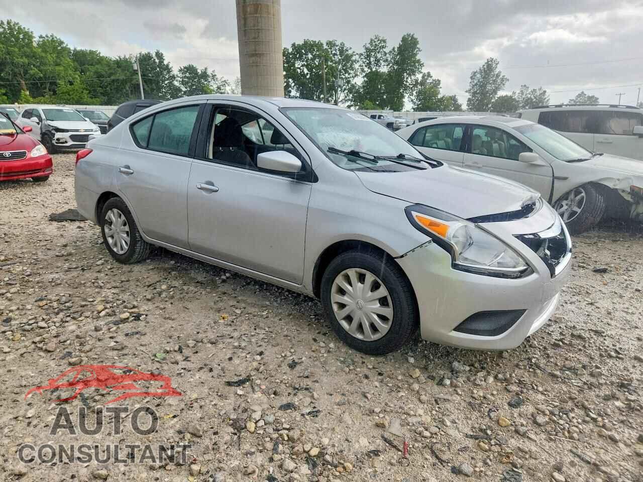 NISSAN VERSA 2019 - 3N1CN7AP3KL843010