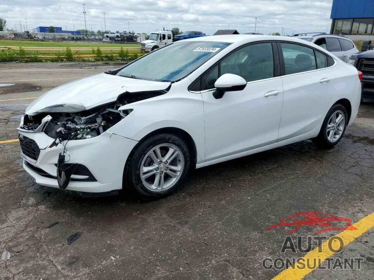 CHEVROLET CRUZE 2018 - 1G1BE5SM1J7188830