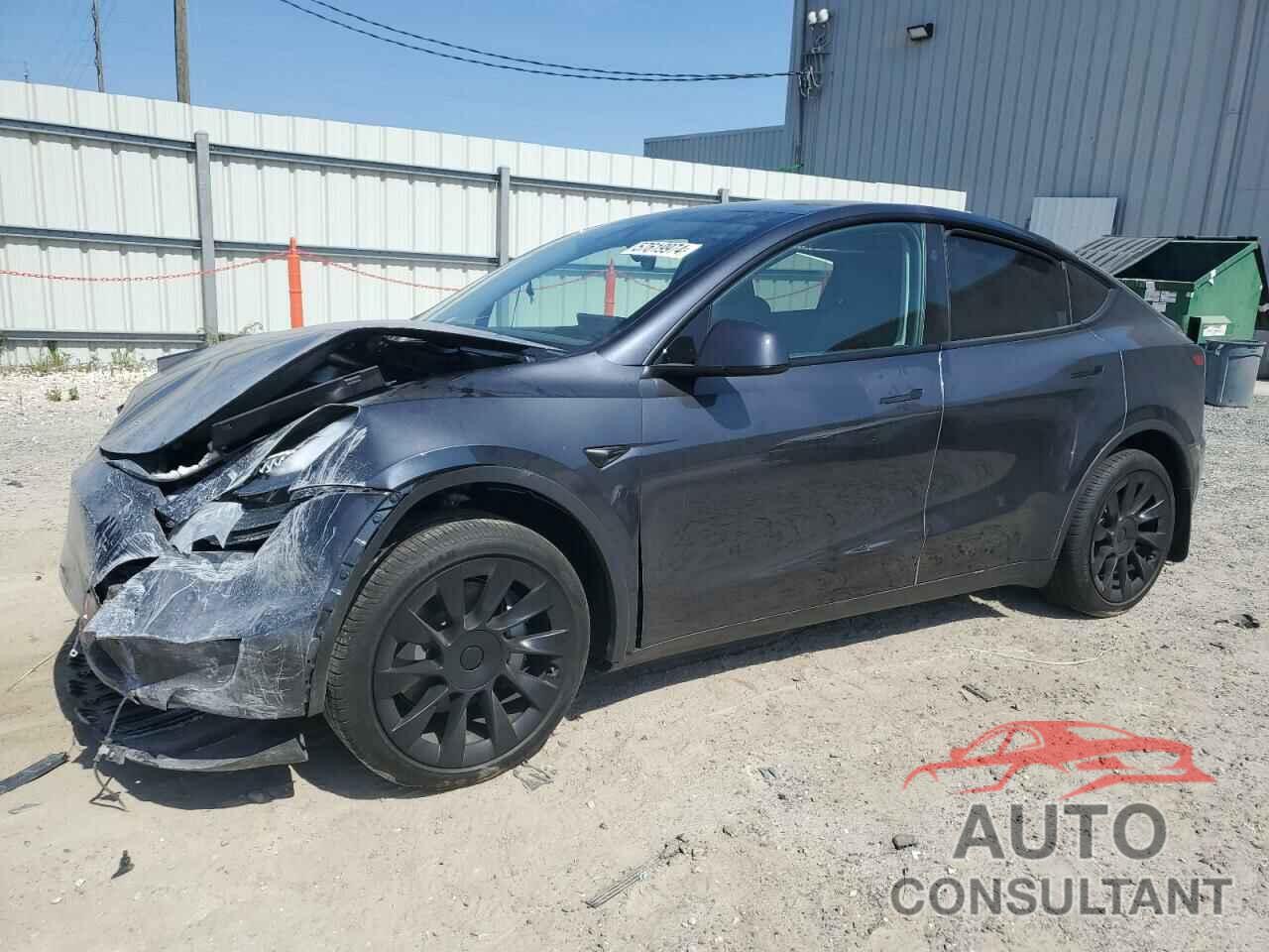 TESLA MODEL Y 2024 - 7SAYGDEE2RA225917