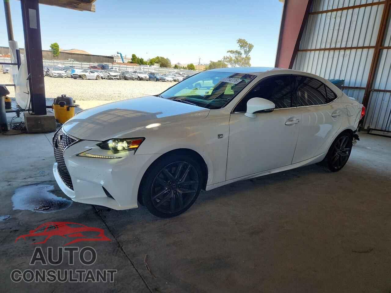 LEXUS IS 2015 - JTHBE1D25F5022372