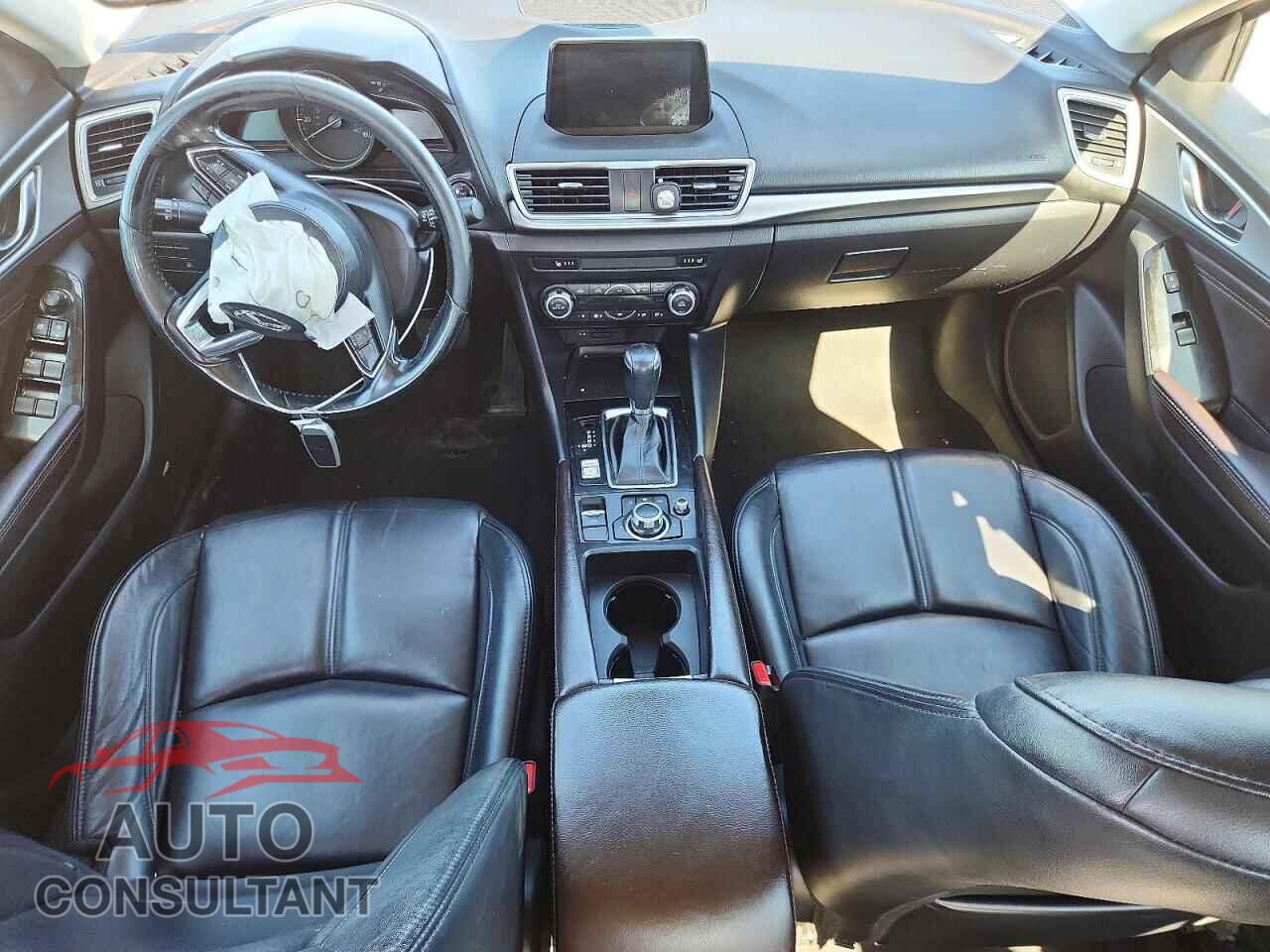MAZDA 3 2017 - 3MZBN1V71HM151733