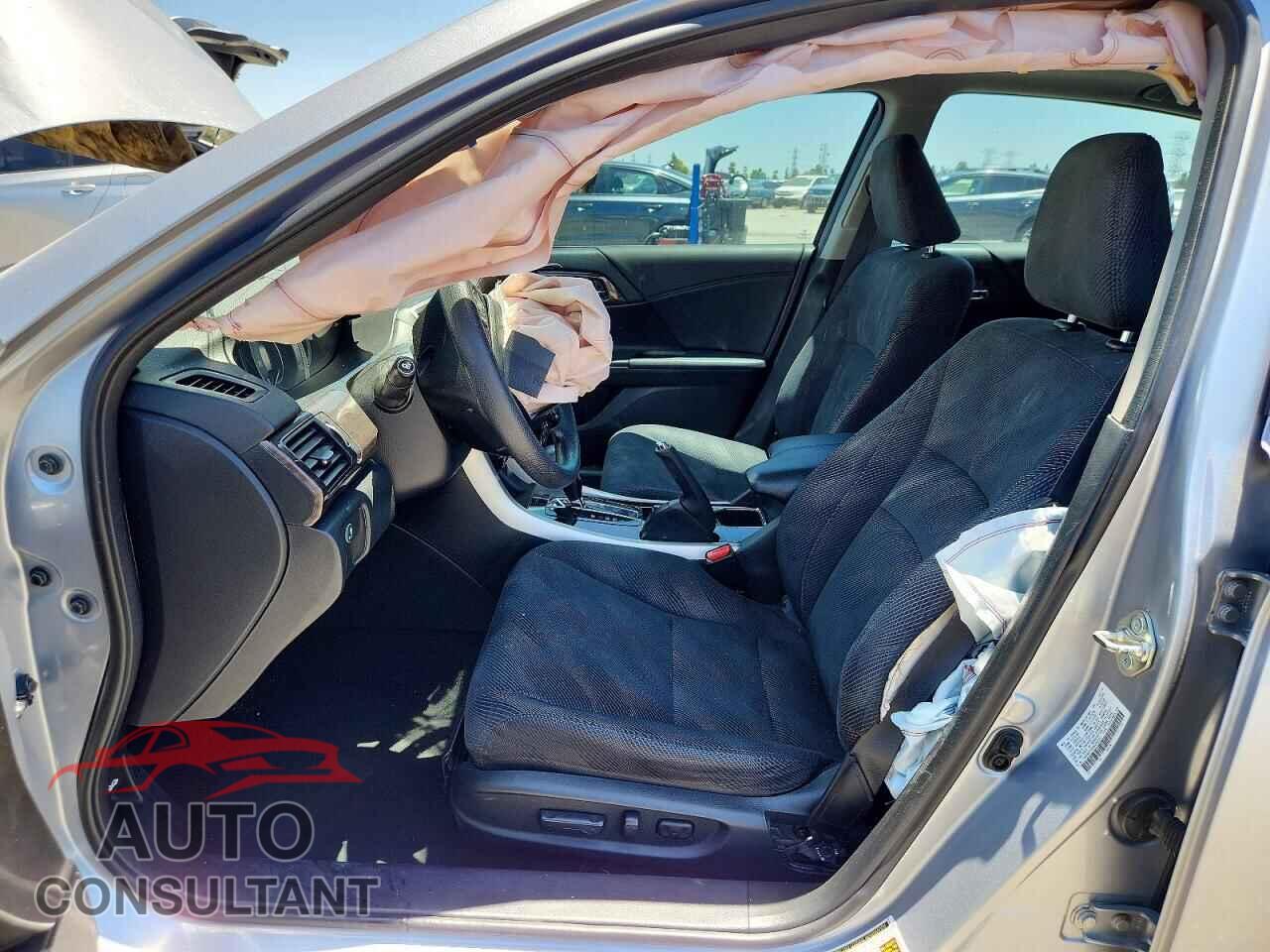 HONDA ACCORD 2017 - 1HGCR2F06HA046820