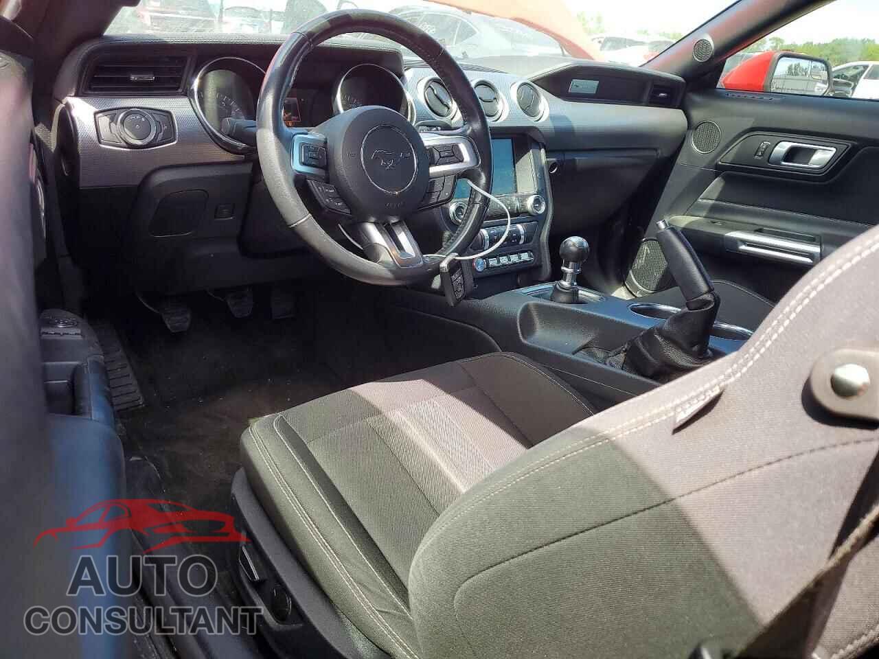 FORD MUSTANG 2018 - 1FA6P8TH4J5163685