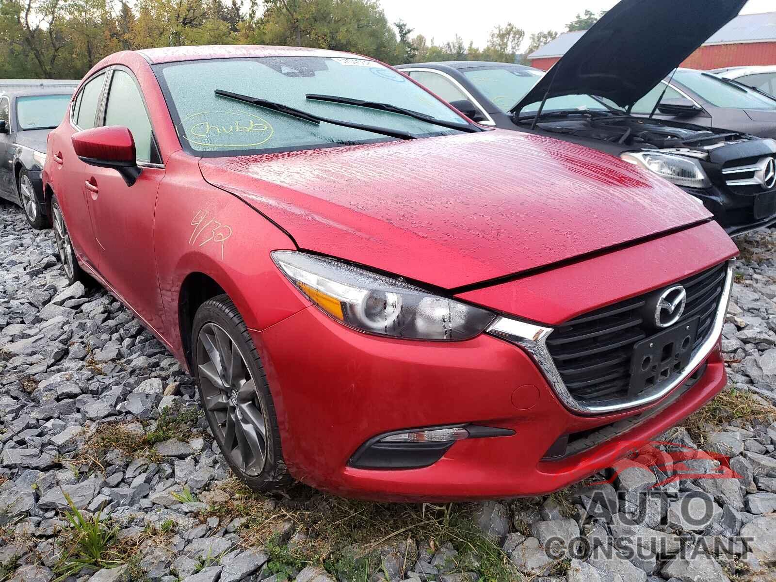 MAZDA 3 2018 - 3MZBN1L39JM256431