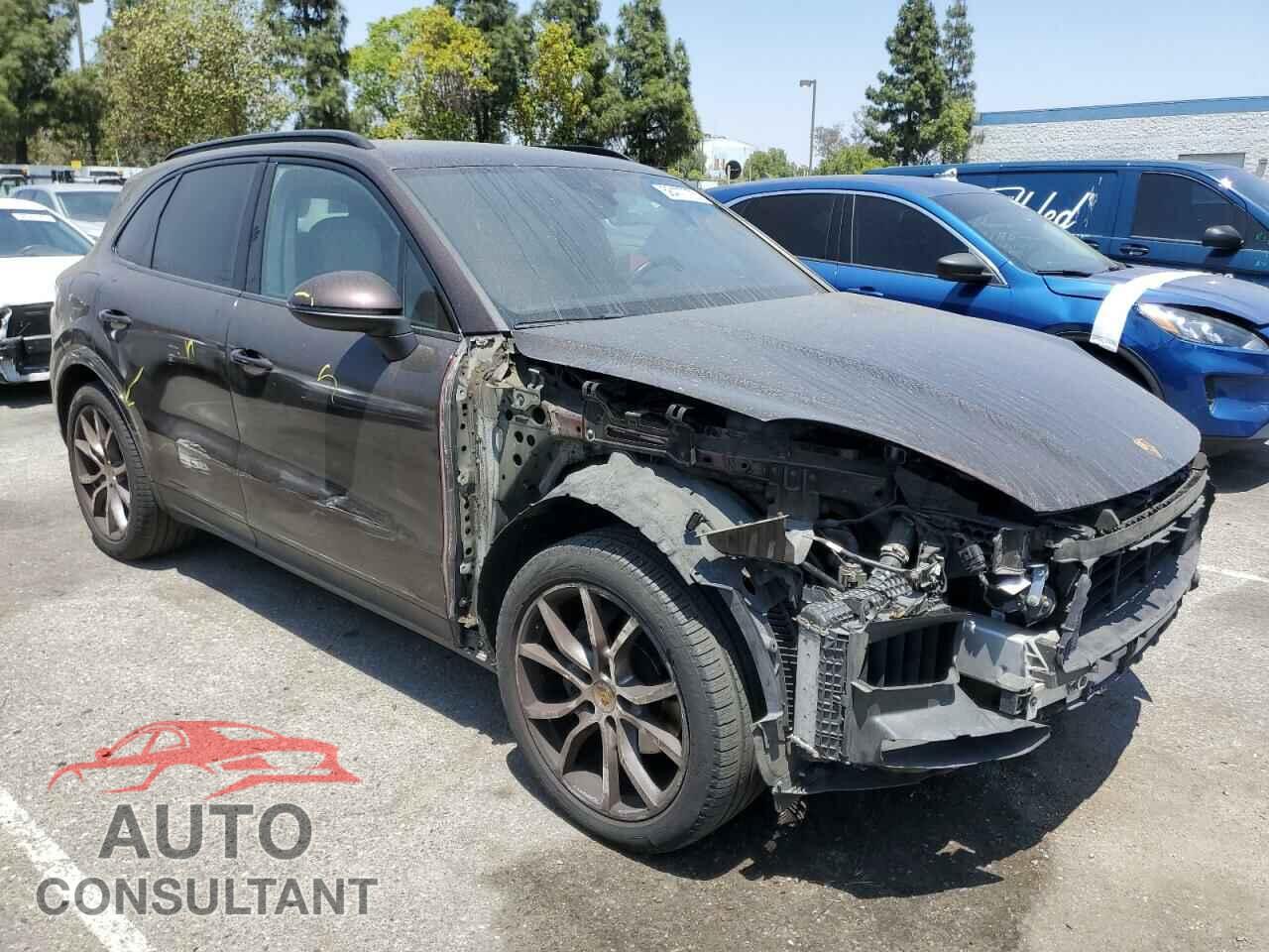 PORSCHE CAYENNE 2019 - WP1AA2AY4KDA13569