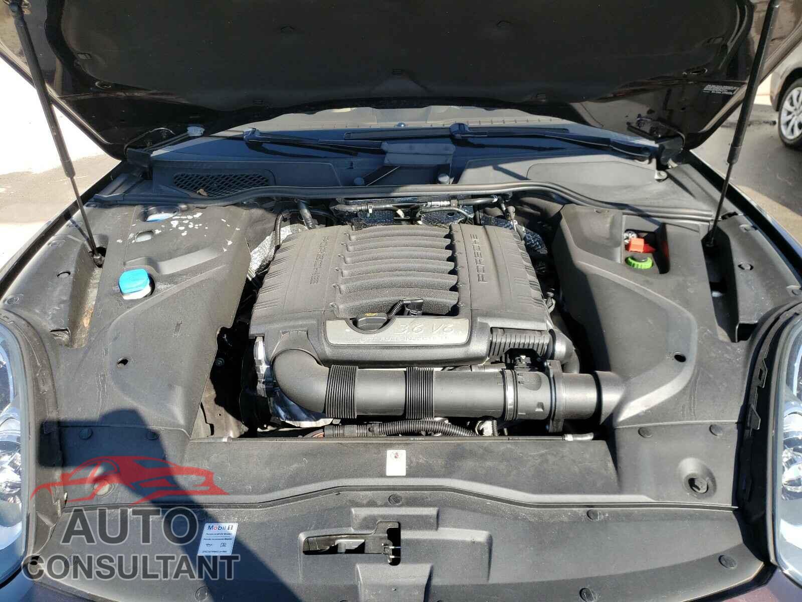 PORSCHE CAYENNE 2017 - WP1AA2A28HKA82460