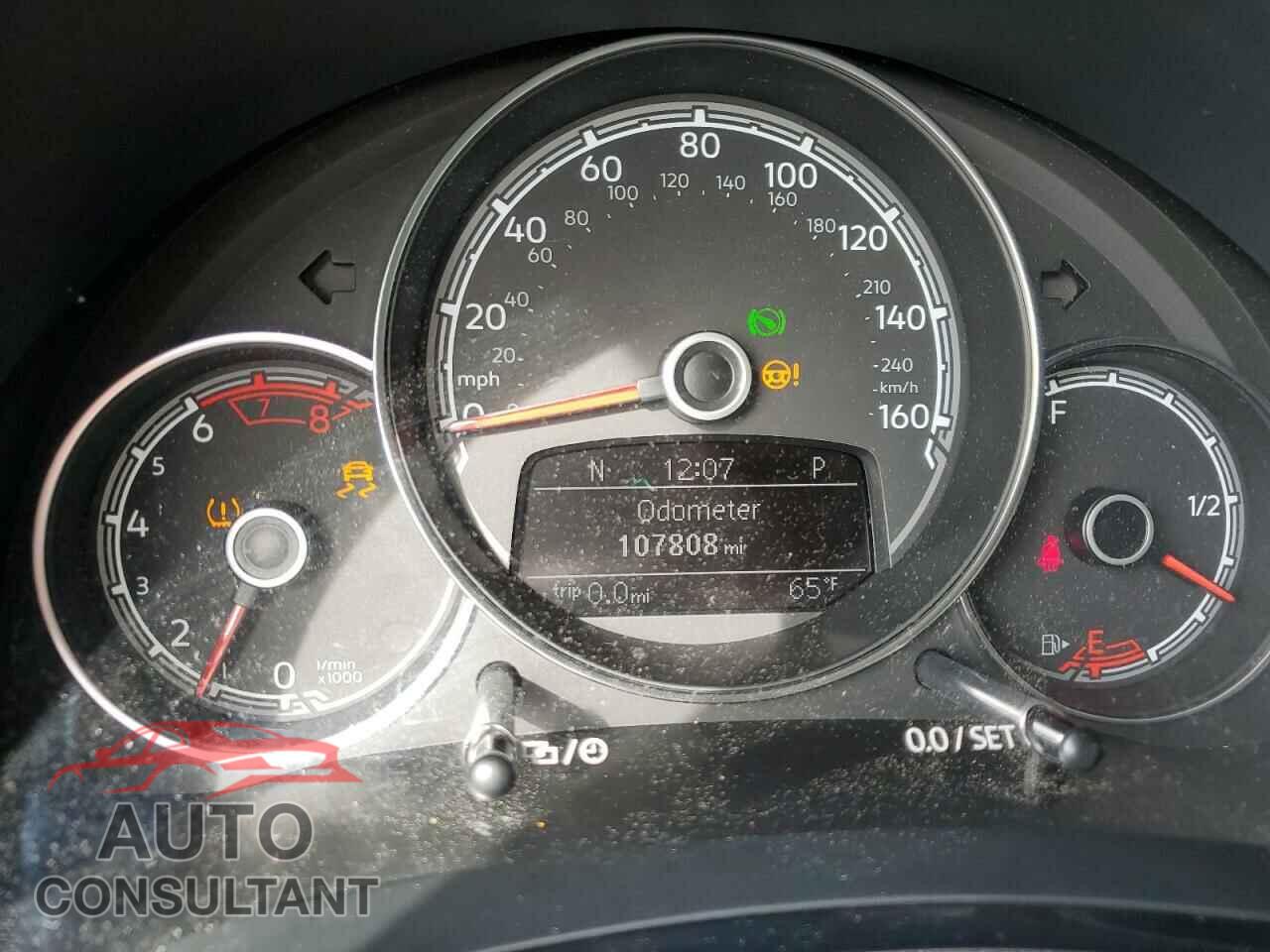 VOLKSWAGEN BEETLE 2017 - 3VWF17AT2HM631251