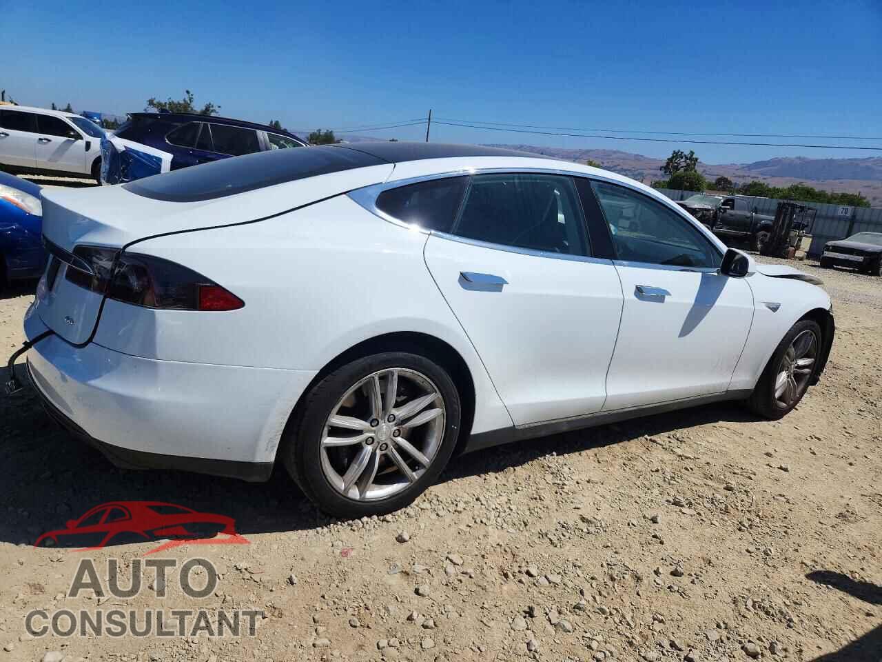 TESLA MODEL S 2013 - 5YJSA1CG7DFP07530