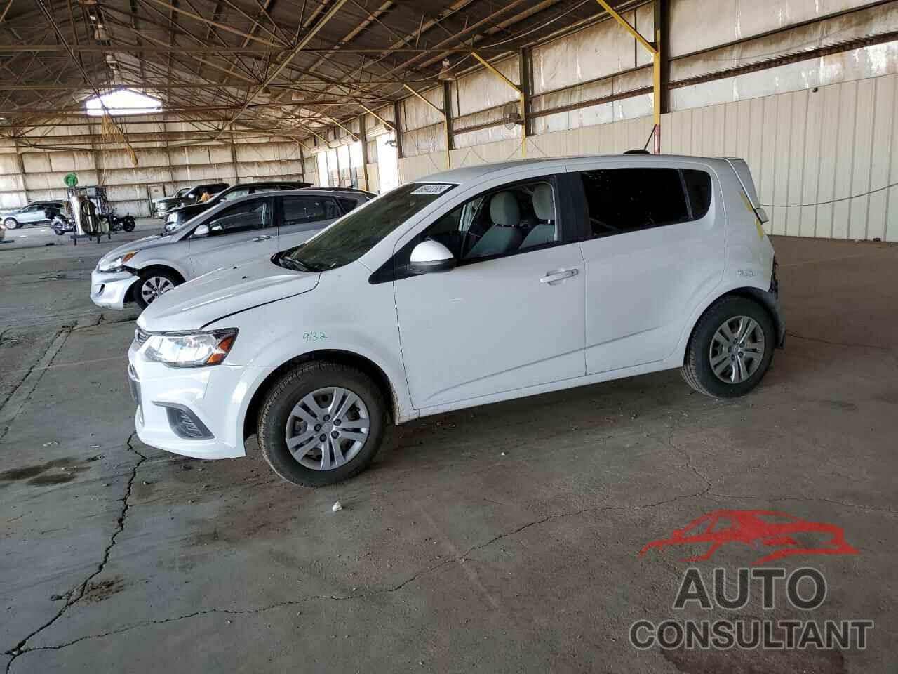 CHEVROLET SONIC 2019 - 1G1JG6SB7K4136146